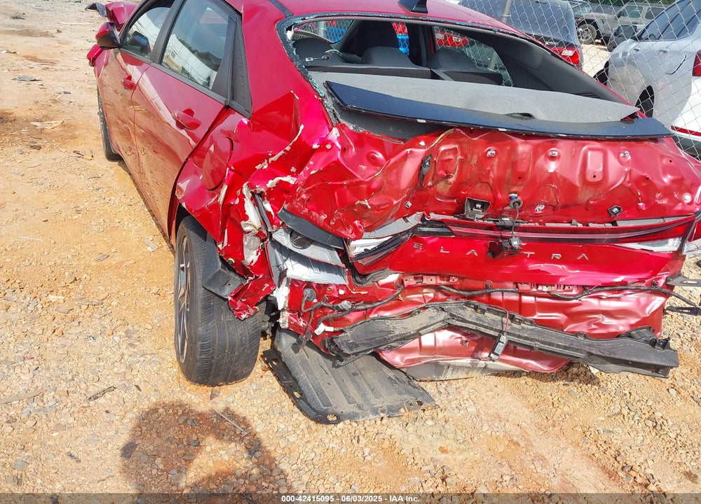 2023 HYUNDAI ELANTRA VIN: 5NPLS4AG2PH111219