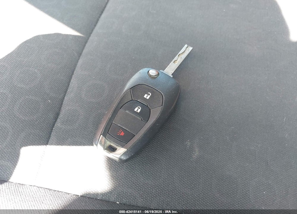 2019 CHEVROLET TRAX VIN: 3GNCJNSB3KL258399