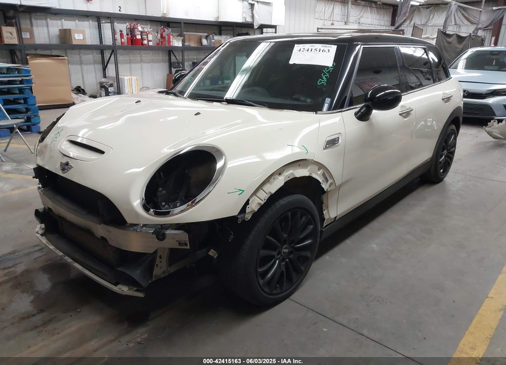 2017 MINI CLUBMAN VIN: WMWLN9C39H2E49735