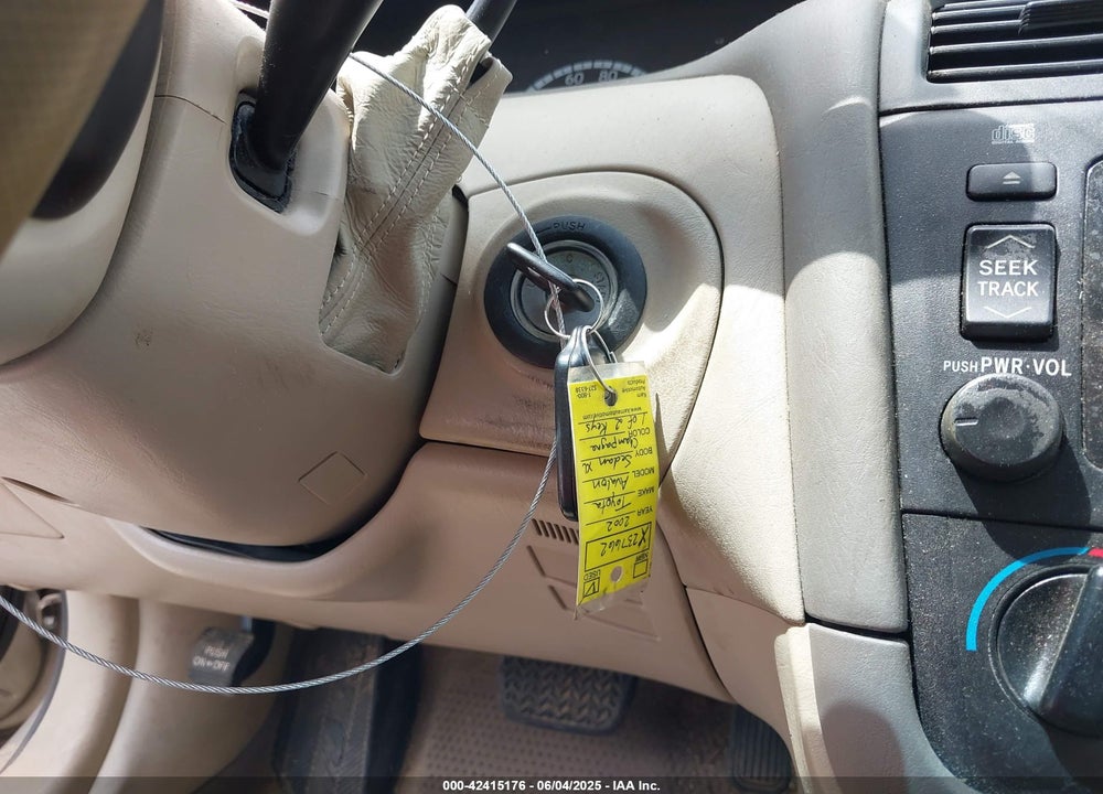 2002 TOYOTA AVALON XL VIN: 4T1BF28B12U237662
