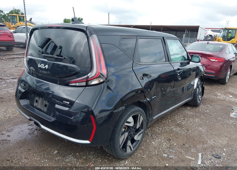 2023 KIA SOUL VIN: KNDJ53AU4P7869467