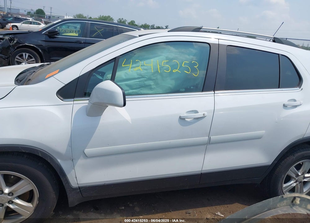 2016 CHEVROLET TRAX VIN: 3GNCJLSB8GL279423