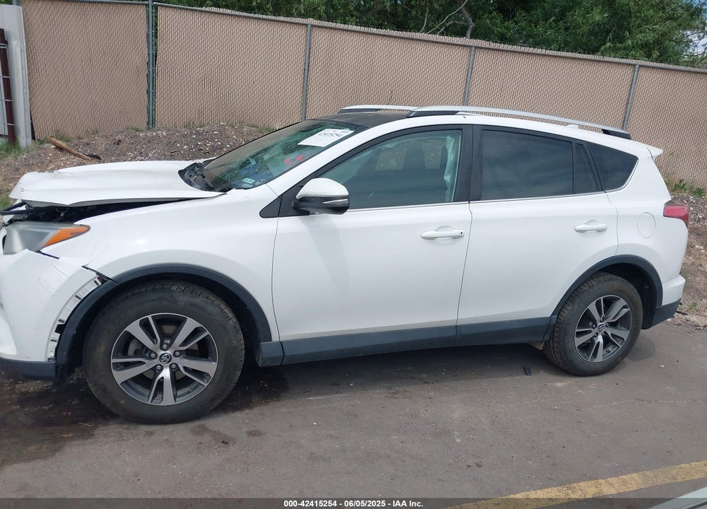 2016 TOYOTA RAV4 VIN: 2T3RFREV2GW427622