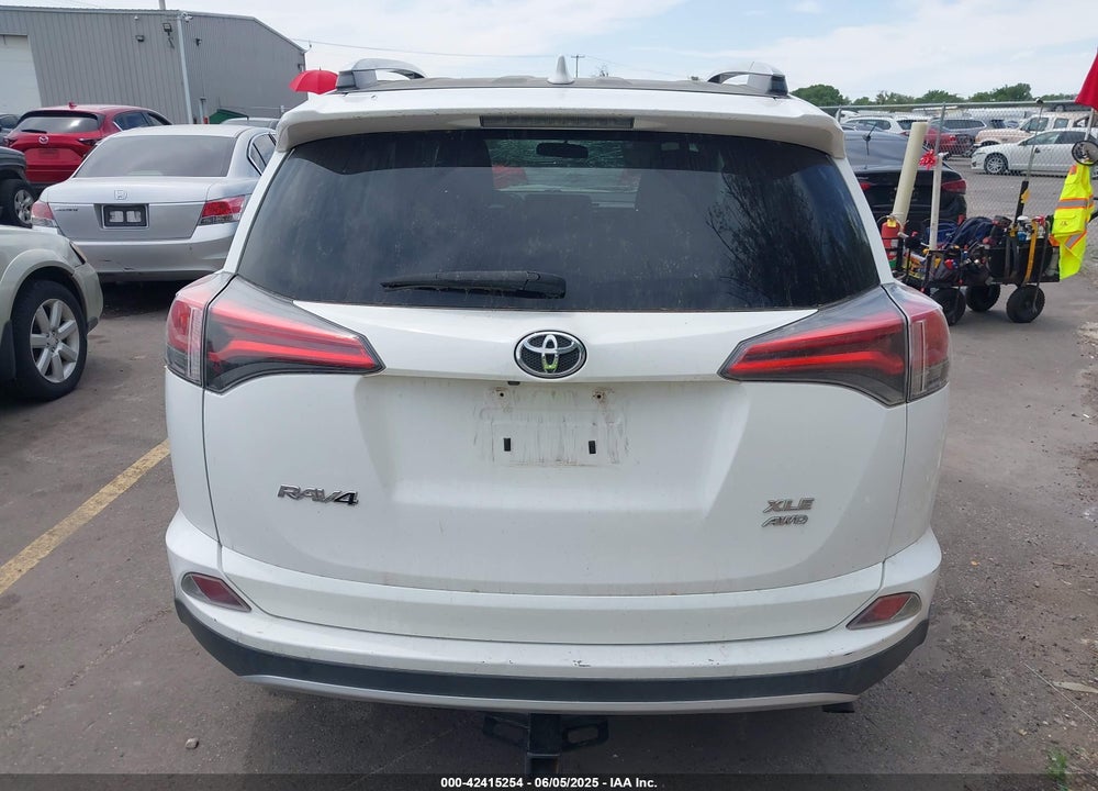 2016 TOYOTA RAV4 VIN: 2T3RFREV2GW427622