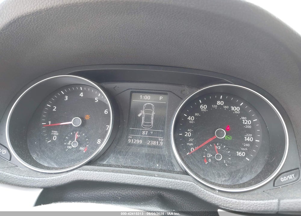 2017 VOLKSWAGEN PASSAT VIN: 1VWAT7A39HC052893