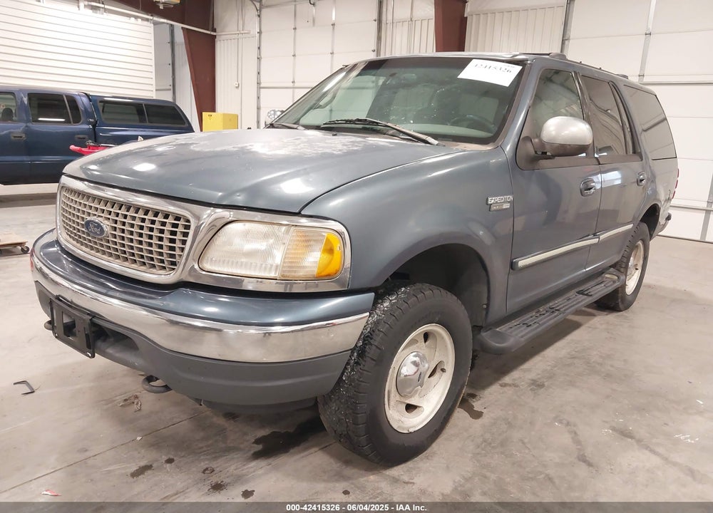 2000 FORD EXPEDITION XLT VIN: 1FMPU16L4YLA78426