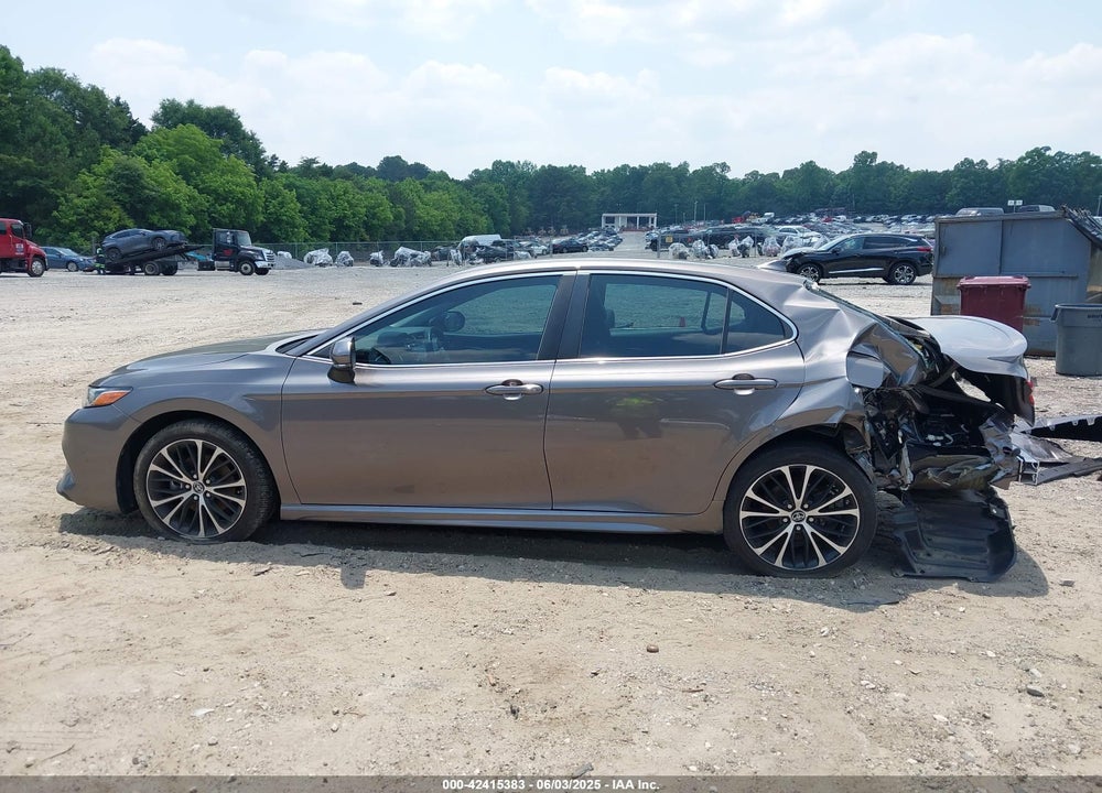 2018 TOYOTA CAMRY VIN: 4T1B11HK7JU019376