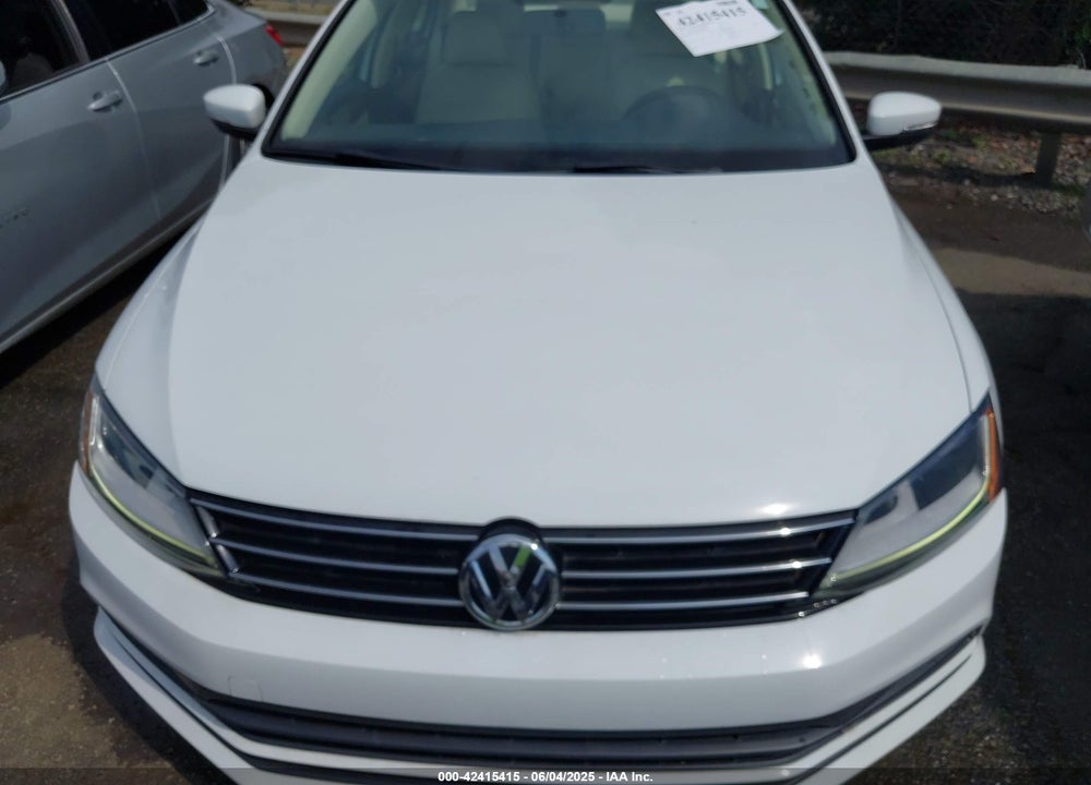 2017 VOLKSWAGEN JETTA 1.4T SE VIN: 3VWDB7AJ6HM360388