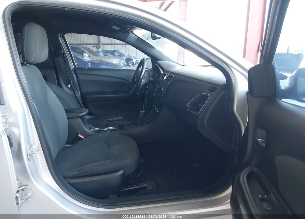 2012 CHRYSLER 200 TOURING VIN: 1C3CCBBB3CN101382