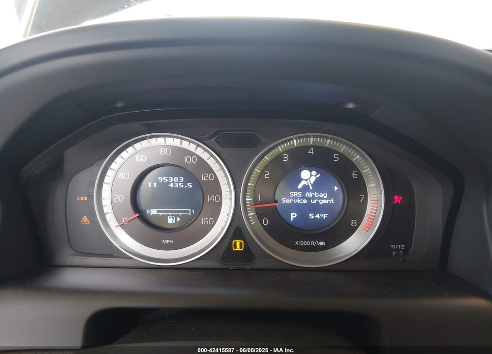 2013 VOLVO XC60 VIN: YV4902DZ3D2411993