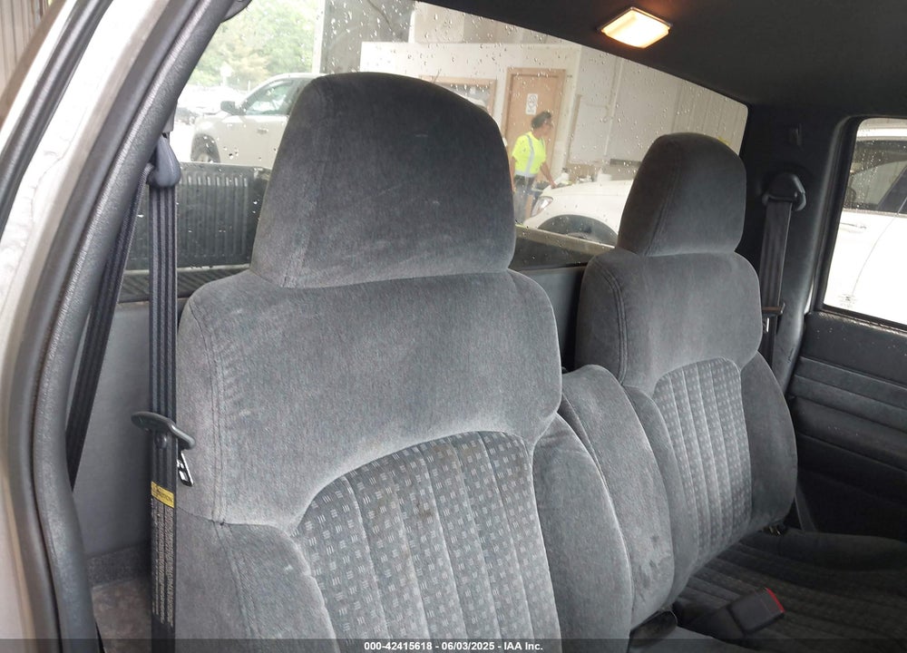 2000 CHEVROLET S-10 LS VIN: 1GCCS1456YK216812