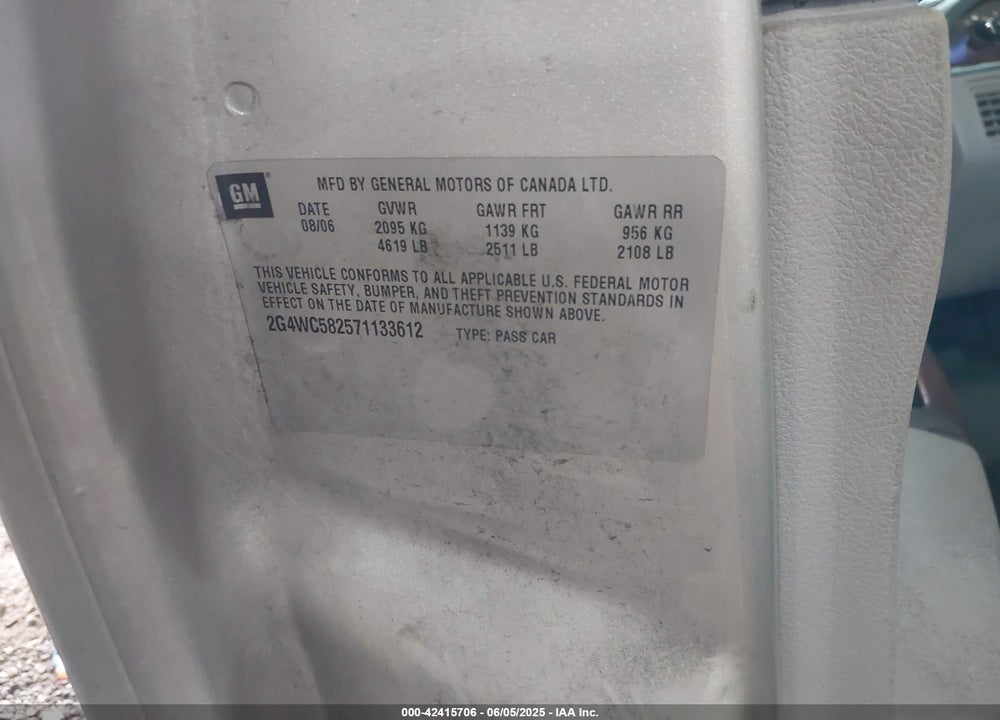 2007 BUICK LACROSSE VIN: 2G4WC582571133612