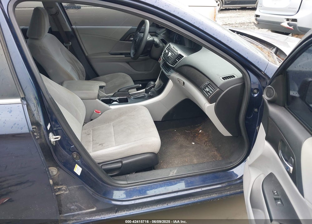2013 HONDA ACCORD VIN: 1HGCR2F71DA235754