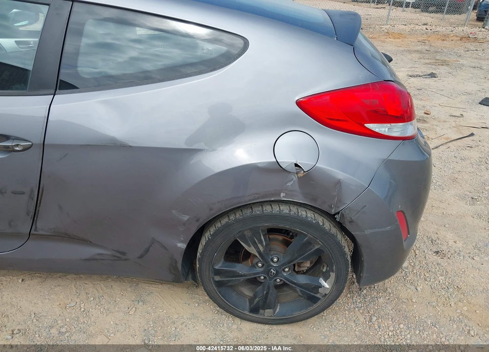 2016 HYUNDAI VELOSTER VIN: KMHTC6AD0GU250801