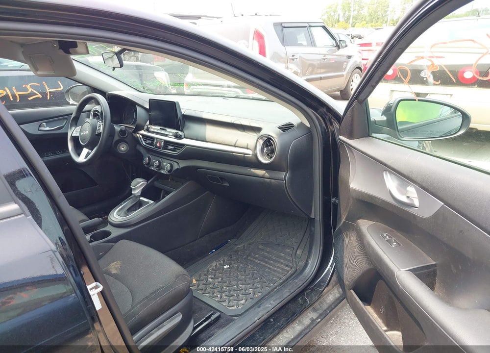 2023 KIA FORTE VIN: 3KPF24AD7PE531713