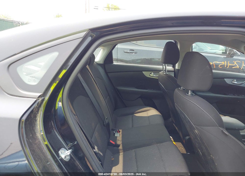 2023 KIA FORTE VIN: 3KPF24AD7PE531713