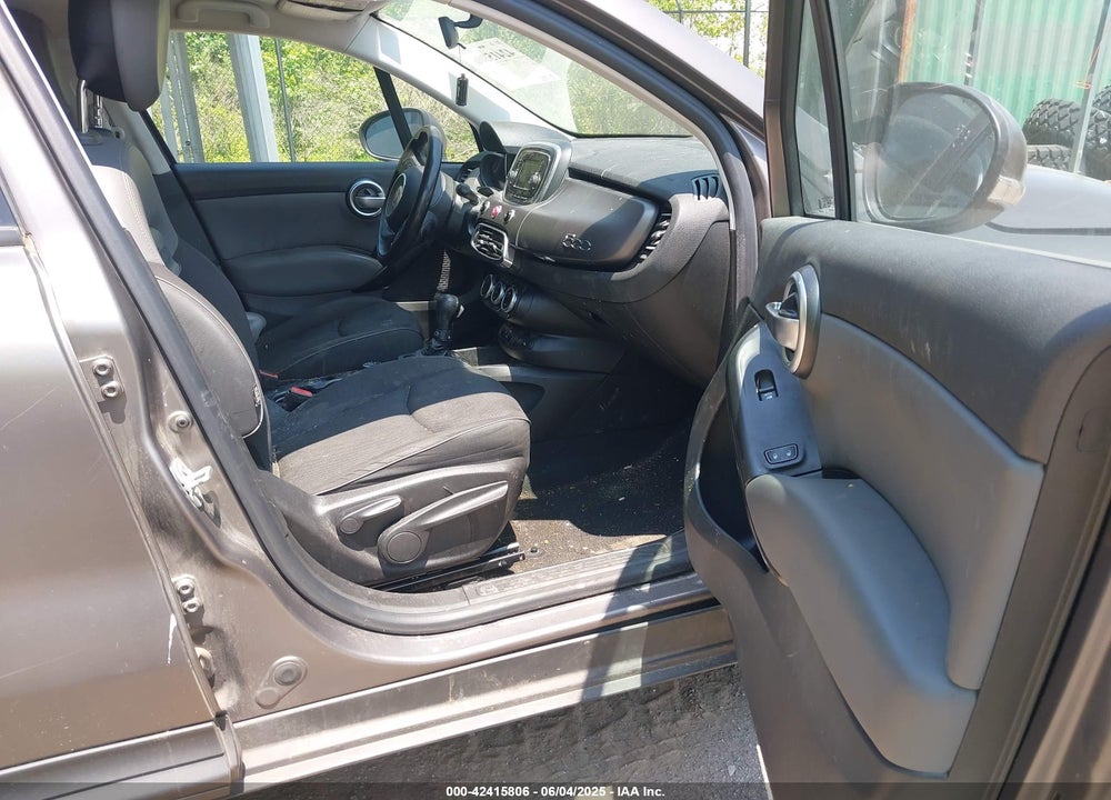 2016 FIAT 500X VIN: ZFBCFYBT2GP374325