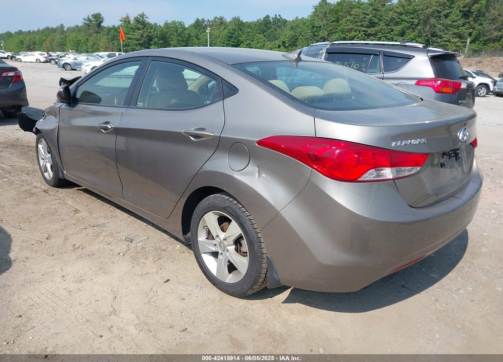 2013 HYUNDAI ELANTRA VIN: 5NPDH4AE0DH329267