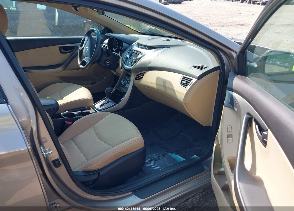 2013 HYUNDAI ELANTRA VIN: 5NPDH4AE0DH329267