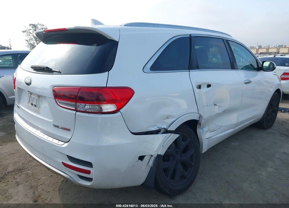 2016 KIA SORENTO VIN: 5XYPK4A11GG113967