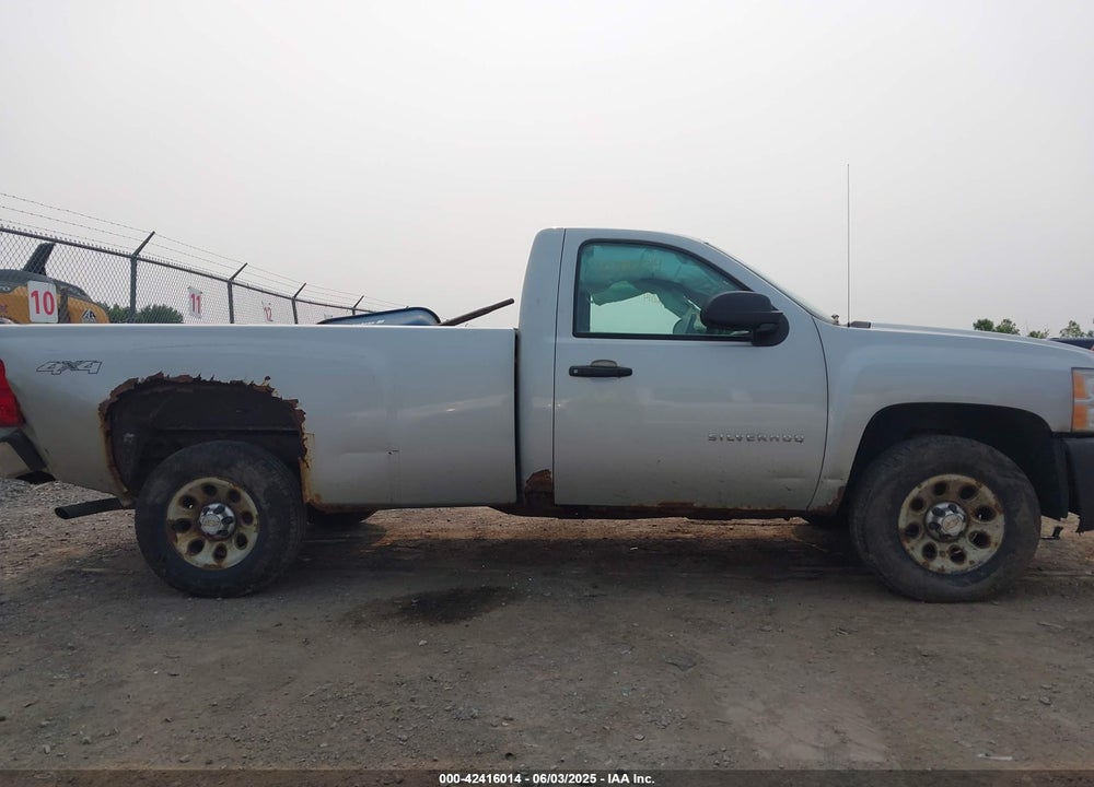 2011 CHEVROLET SILVERADO 1500 VIN: 1GCNKPEX4BZ387049
