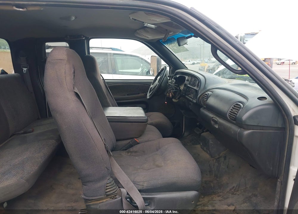 2002 DODGE RAM 2500 ST VIN: 3B7KC23Z82M306403