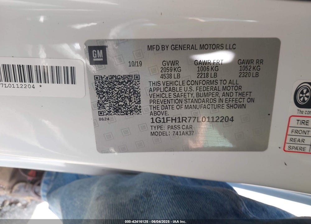 2020 CHEVROLET CAMARO VIN: 1G1FH1R77L0112204
