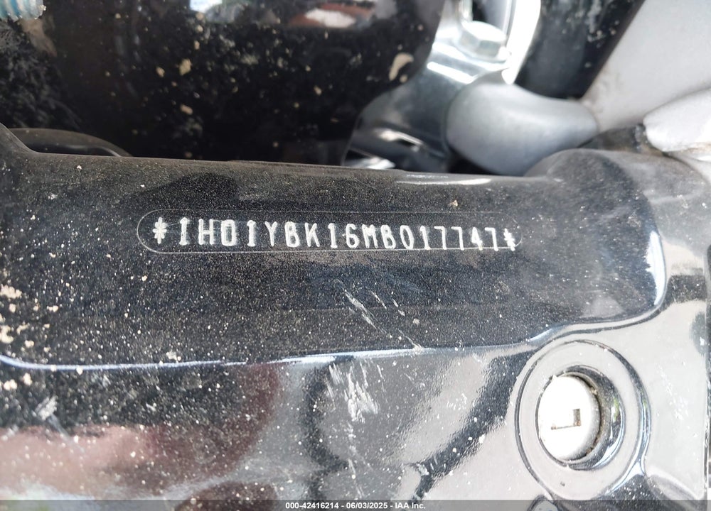 2021 HARLEY-DAVIDSON FLHCS VIN: 1HD1YBK16MB017747