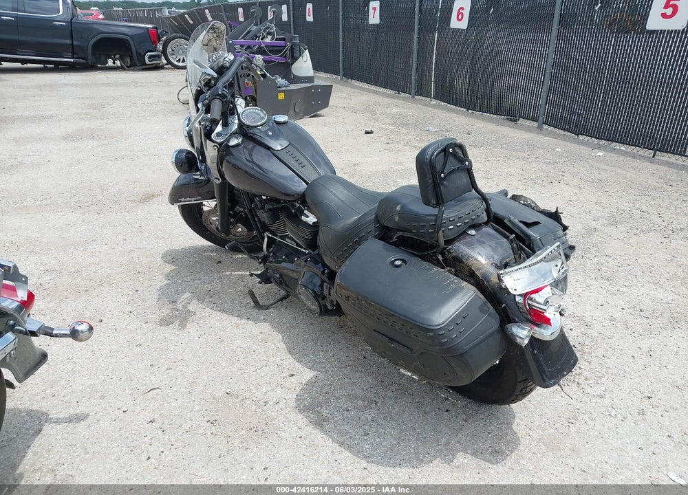 2021 HARLEY-DAVIDSON FLHCS VIN: 1HD1YBK16MB017747