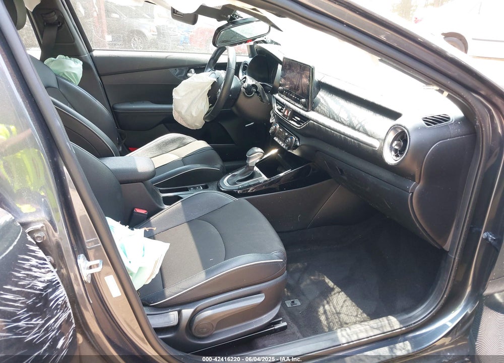 2023 KIA FORTE GT LINE VIN: 3KPF54AD1PE529351