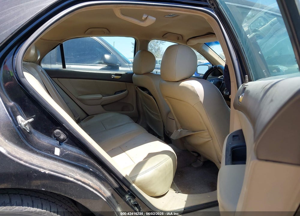 2005 HONDA ACCORD 2.4 LX VIN: 1HGCM56495A093905