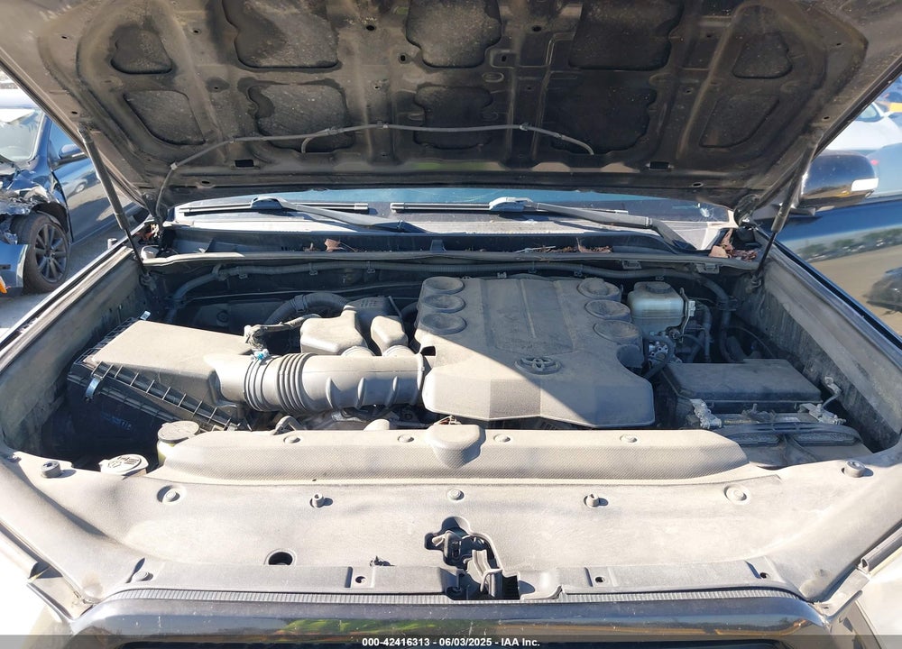 2011 TOYOTA 4RUNNER SR5 V6 VIN: JTEBU5JR3B5059519