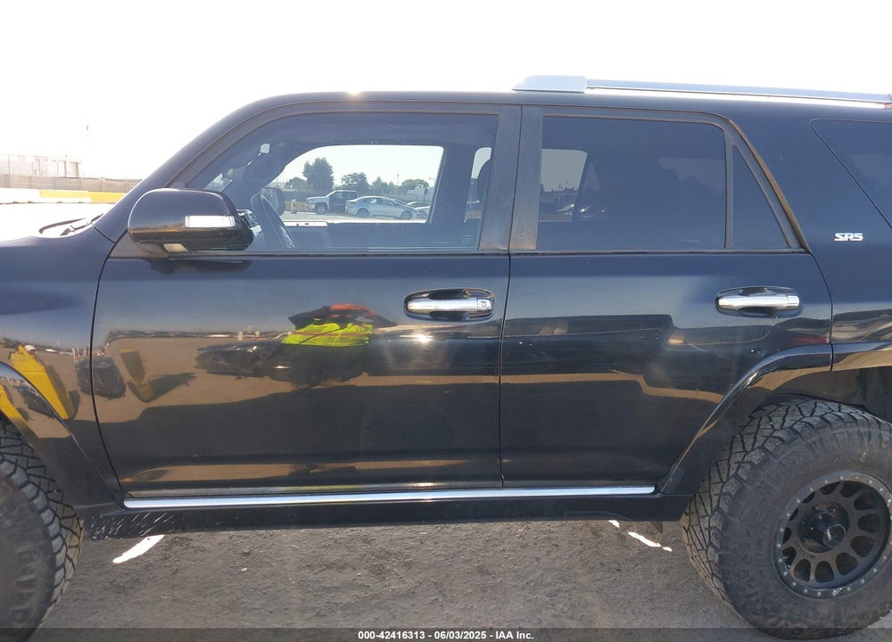 2011 TOYOTA 4RUNNER SR5 V6 VIN: JTEBU5JR3B5059519