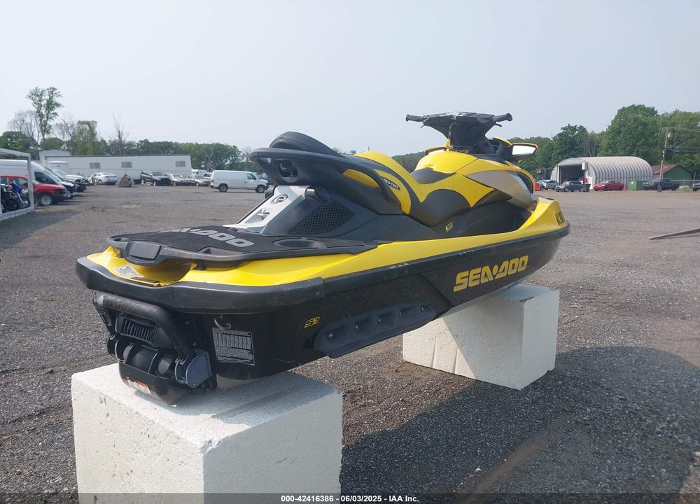 2010 SEA DOO OTHER VIN: YDV02333C010