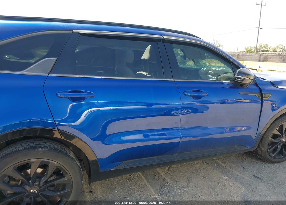2021 KIA SORENTO VIN: 5XYRK4LF2MG017293