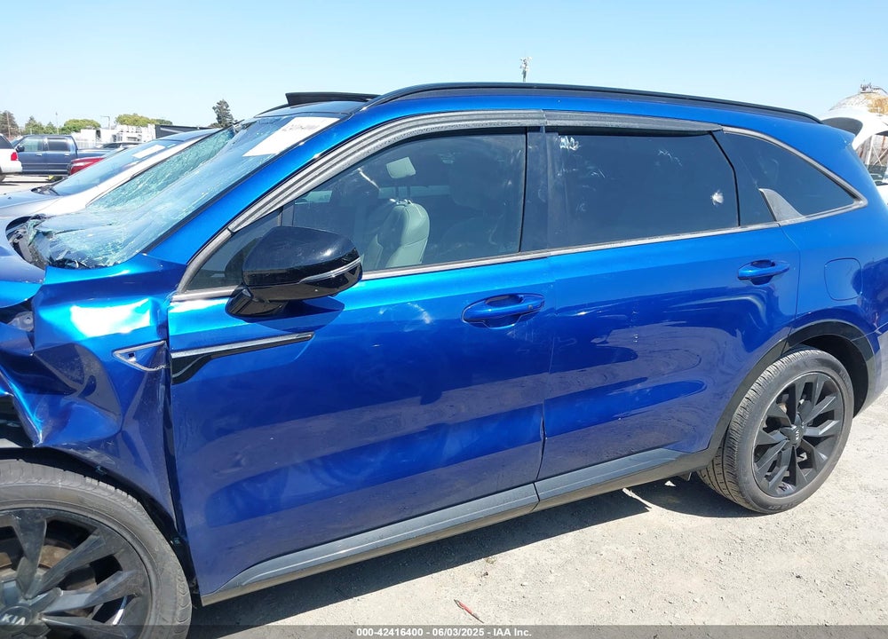 2021 KIA SORENTO VIN: 5XYRK4LF2MG017293
