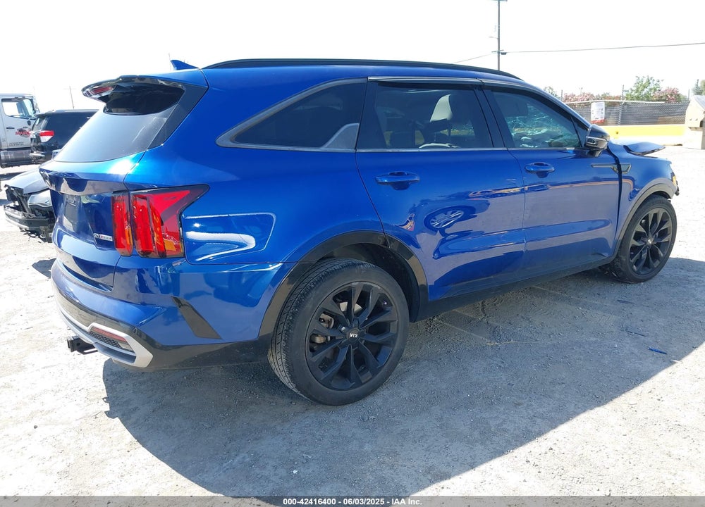 2021 KIA SORENTO VIN: 5XYRK4LF2MG017293