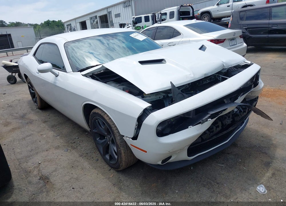 2020 DODGE CHALLENGER SXT VIN: 2C3CDZAG7LH227045