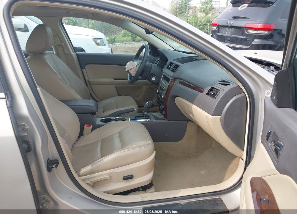 2010 FORD FUSION VIN: 3FAHP0JG1AR392956