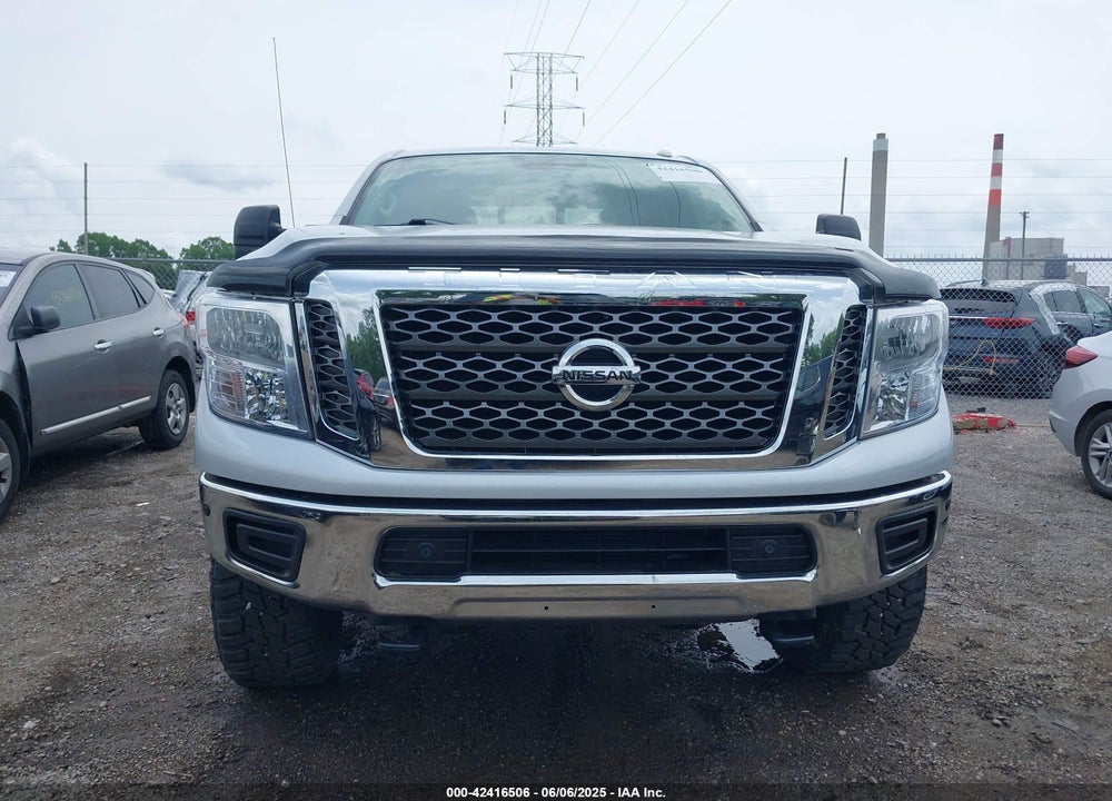 2018 NISSAN TITAN XD SV DIESEL VIN: 1N6BA1F4XJN532850
