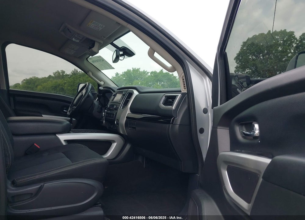 2018 NISSAN TITAN XD SV DIESEL VIN: 1N6BA1F4XJN532850