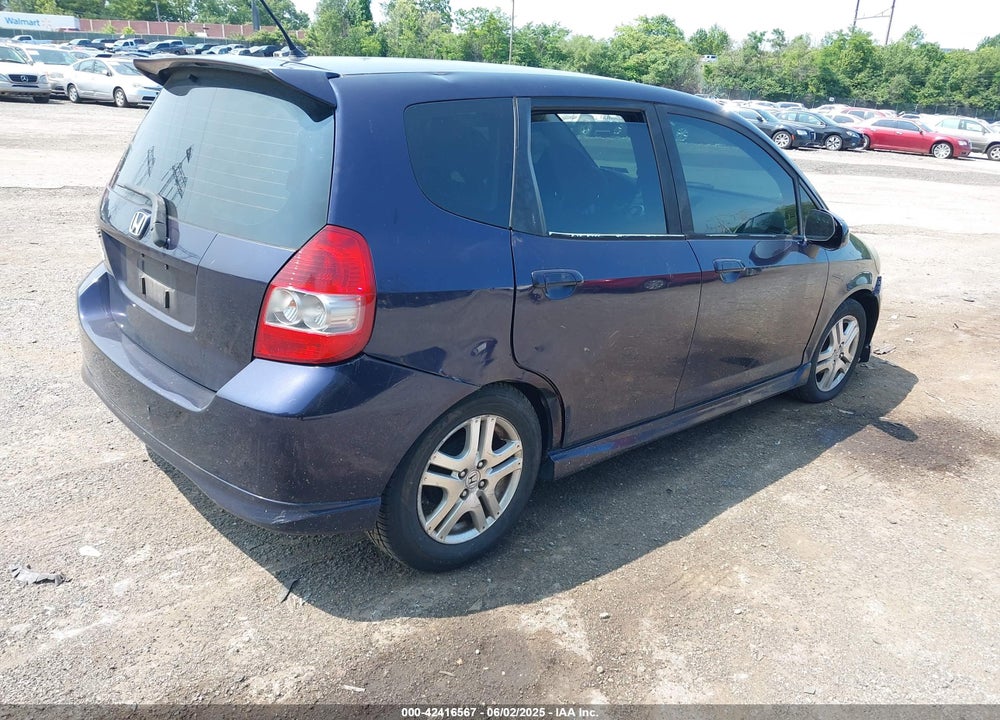 2008 HONDA FIT VIN: JHMGD38658S043311