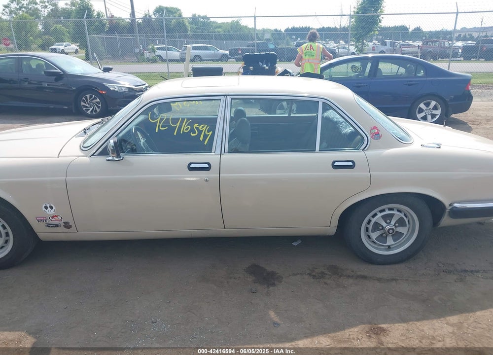 1986 JAGUAR XJ6 VIN: SAJAV1341GC431953
