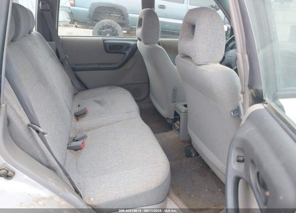 2002 SUBARU FORESTER L VIN: JF1SF63532H758250