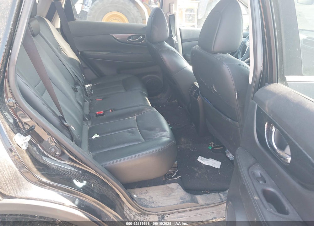 2015 NISSAN ROGUE SL VIN: 5N1AT2MV8FC793970