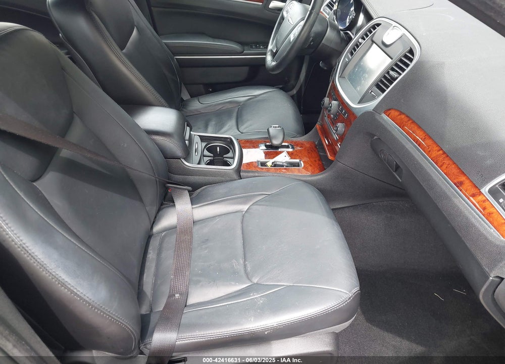 2014 CHRYSLER 300 VIN: 2C3CCAAG7EH322857