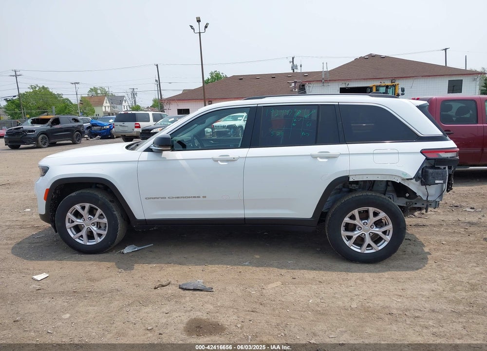 2022 JEEP GRAND CHEROKEE VIN: 1C4RJHBG1N8595107