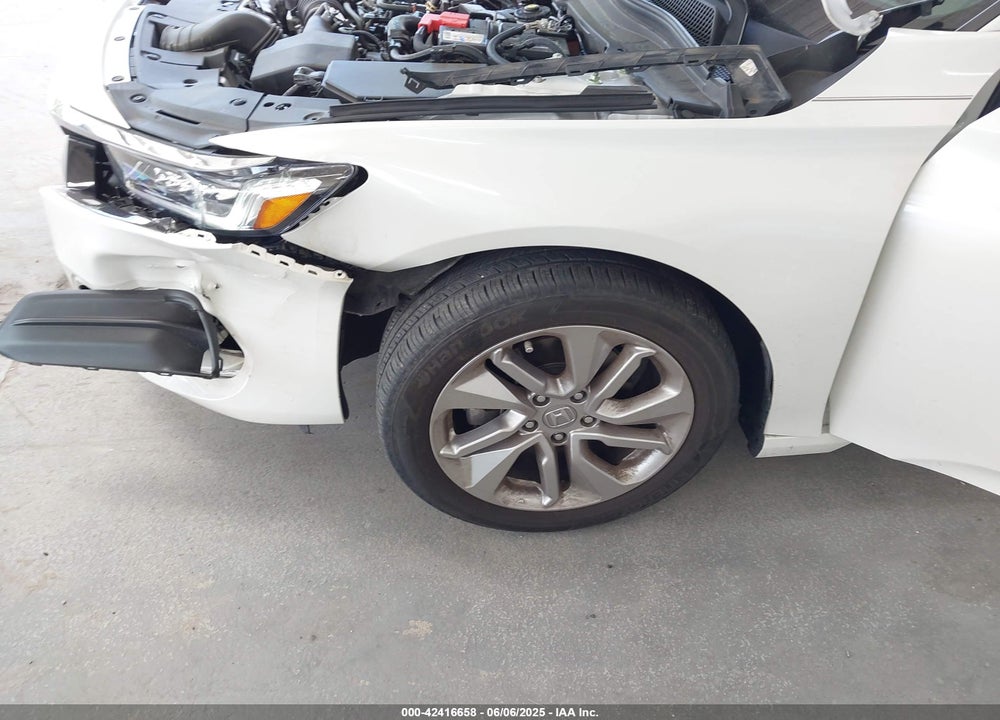 2019 HONDA ACCORD VIN: 1HGCV1F1XKA155027