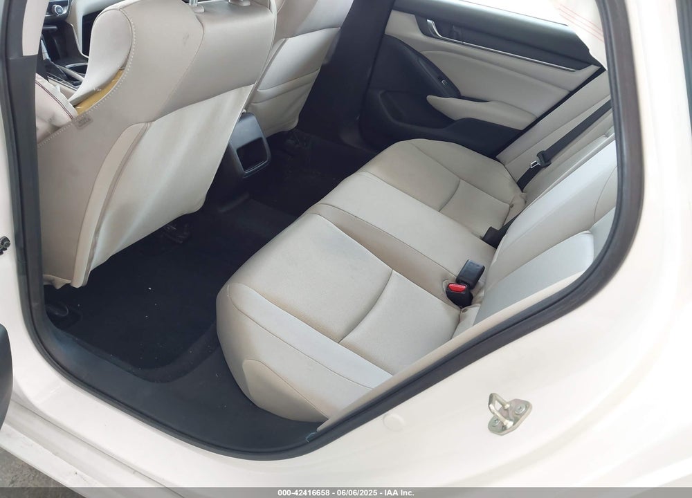 2019 HONDA ACCORD VIN: 1HGCV1F1XKA155027