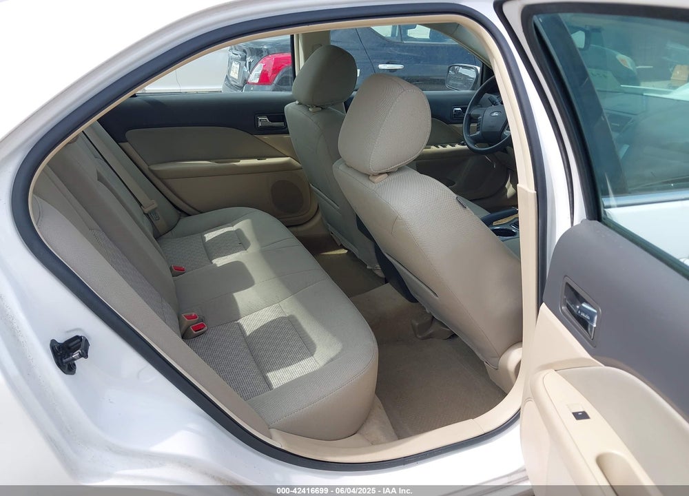 2011 FORD FUSION SE VIN: 3FAHP0HA3BR143075